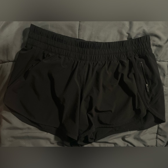 Lululemon Athletic Shorts !!NEW!! - Picture 1 of 4